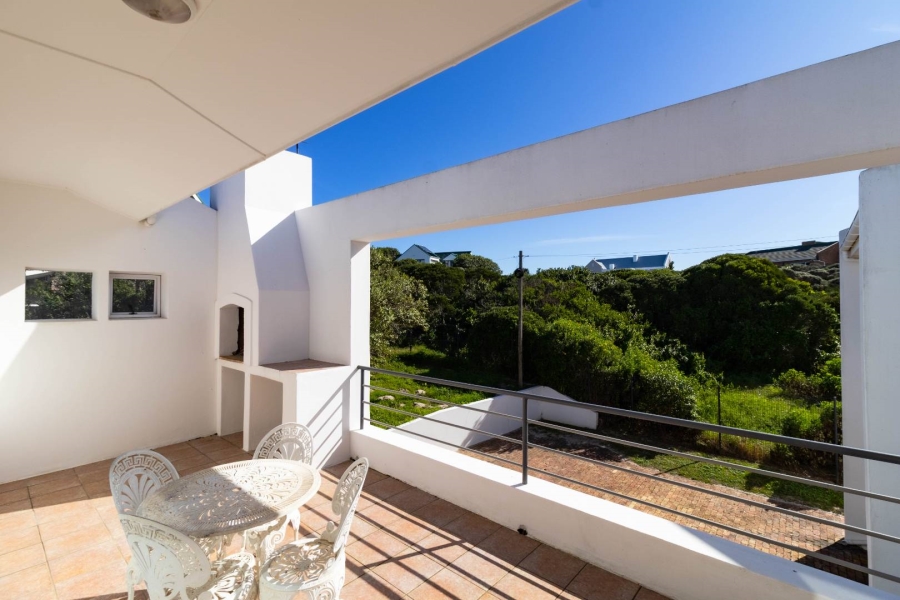 5 Bedroom Property for Sale in Vermont Western Cape